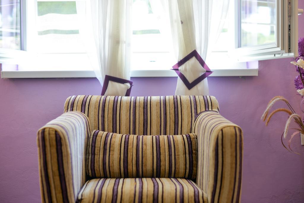 Apartment Mirana With Garden And Free Parking Zadar Room photo